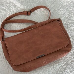 Thirty one Tan Shoulder Bag